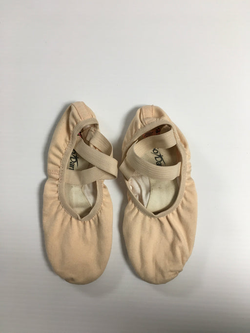 ENCORE RESALE - Adult Ballet Slippers - 5.5B