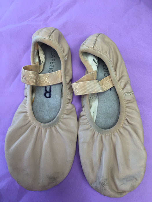 ENCORE RESALE- Child’s Ballet Slippers 1.5WW