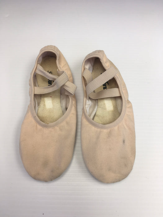 ENCORE RESALE - Adult Ballet Slippers - 4.5B