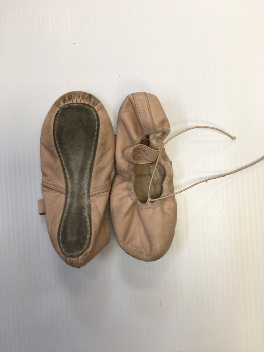 ENCORE RESALE - Child' Ballet Slippers - 13.5B