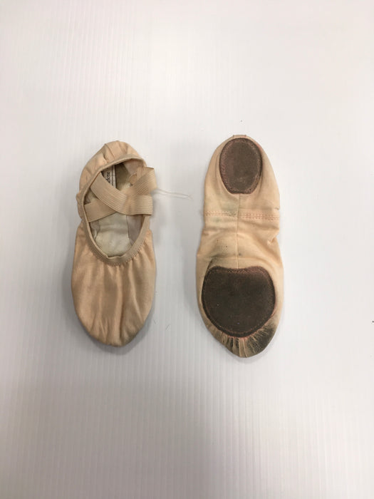 ENCORE RESALE - Adult Ballet Slippers - 5B