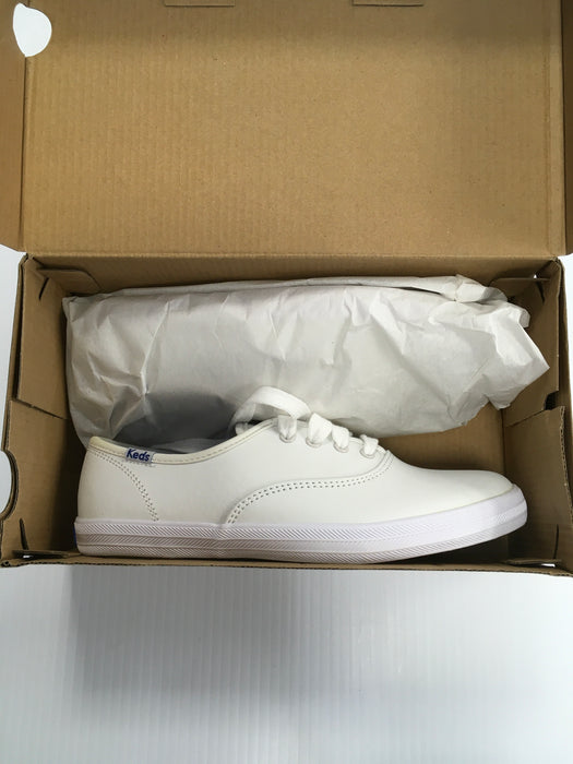 ENCORE RESALE - Youth's Leather Keds - size 3 NEW