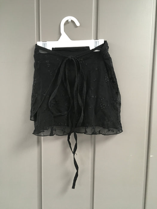 ENCORE RESALE - Child's Skirt - L