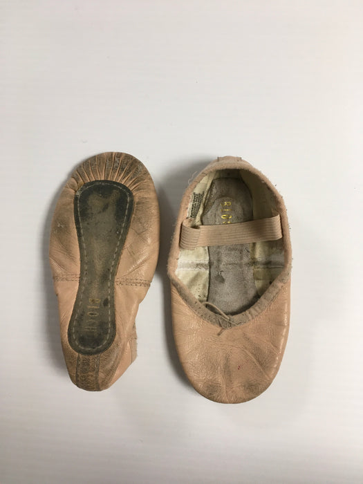 ENCORE RESALE - Child's Ballet Slippers - 8.5C