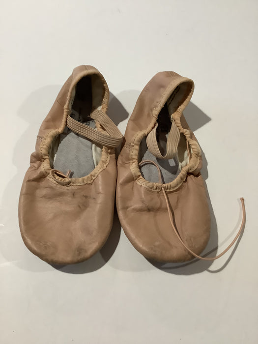 ENCORE RESALE - Child's Ballet Slippers - 13