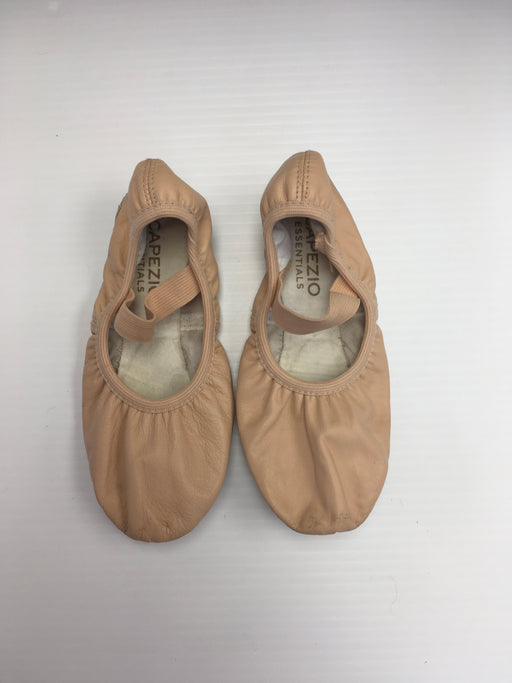ENCORE RESALE - Women’s Ballet Shoes Size 4