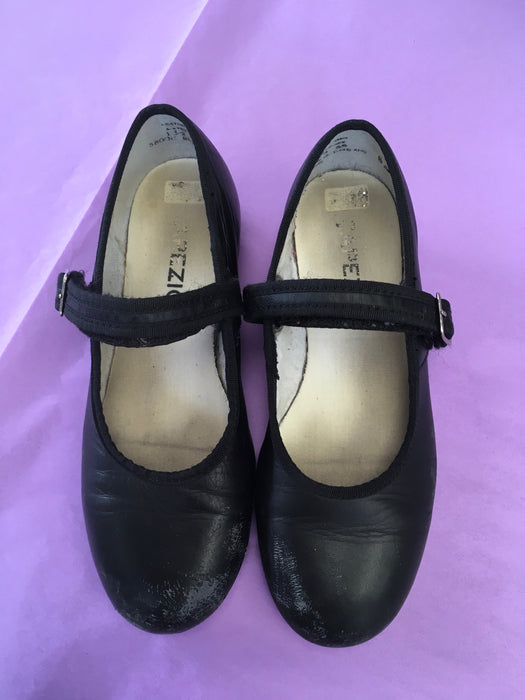 ENCORE RESALE - Child's Tap Shoes - 1.5M