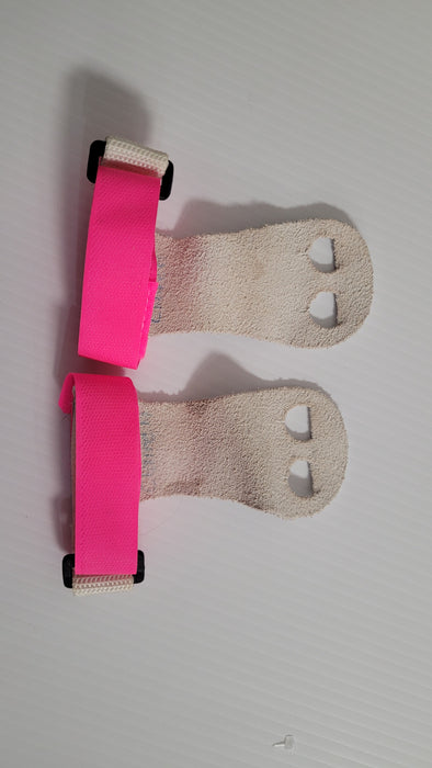 ENCORE RESALE - Gymnastics Recreational Grips - M