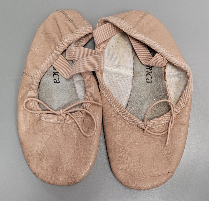 ENCORE RESALE - Child's Ballet Slippers - 9