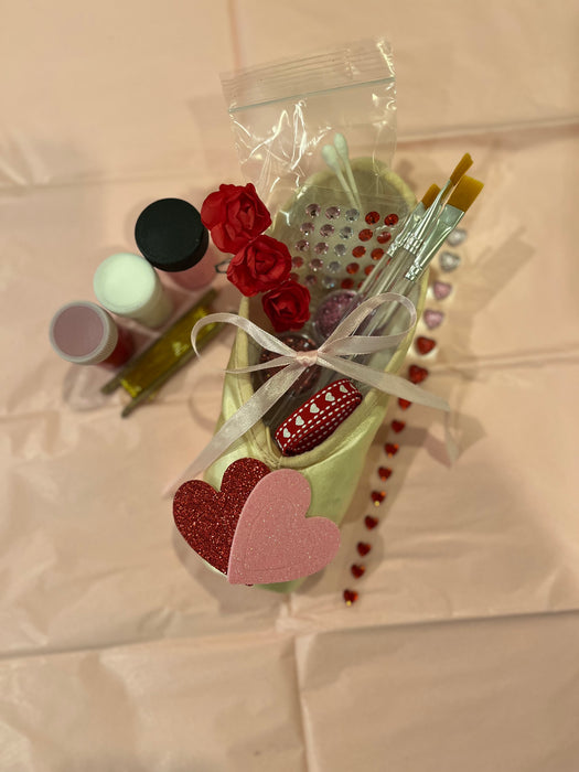 Pointe Shoe Decorating Kit - Valentine