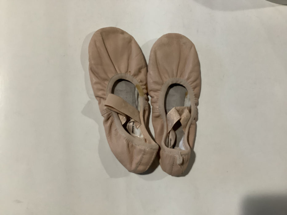 ENCORE RESALE - Child’s Ballet Slippers - 12.5 M