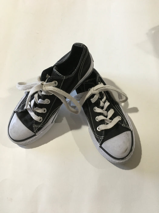 ENCORE RESALE - Child's Sneakers - 1