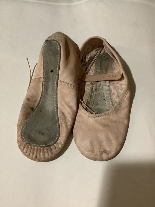 ENCORE RESALE - Ladies Ballet Slippers - 5M