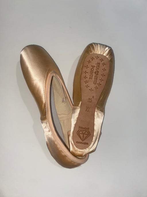 PRINCIPAL - Diamond Pointe Shoes